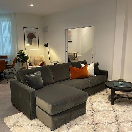 Brand New 3-Bedroom Home In Лондон Екстериор снимка